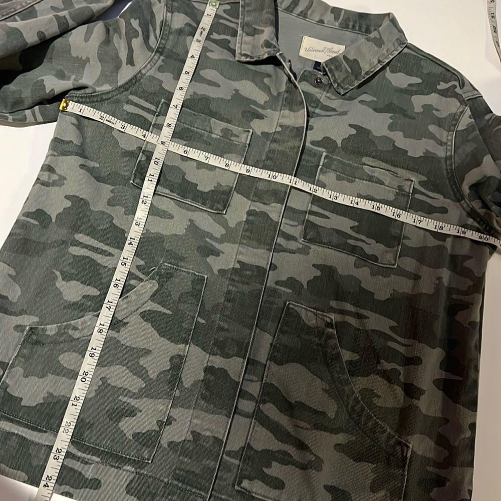 Universal Thread size small like new jacket camo - Picture 6 of 9